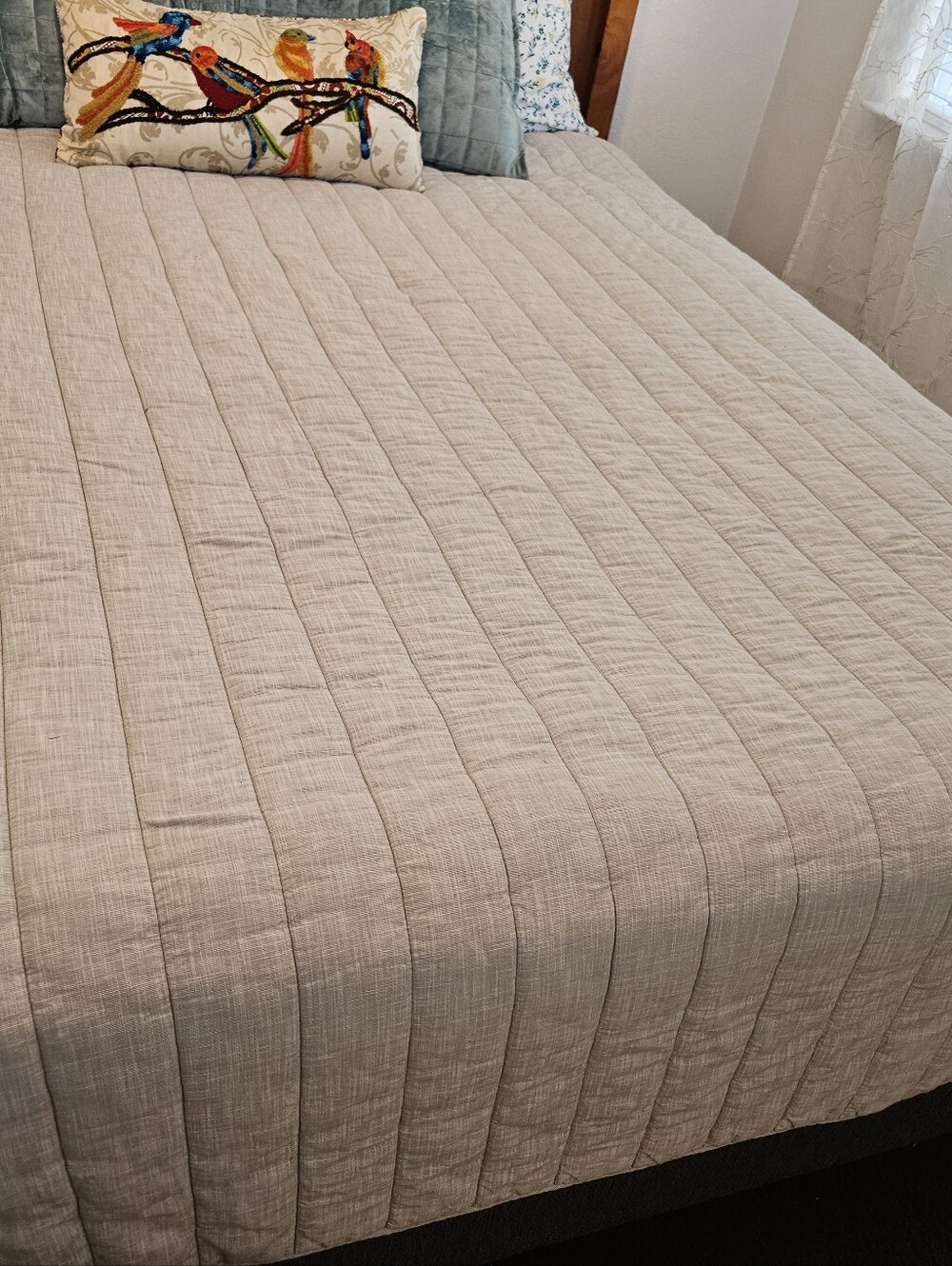 Grey Quilted Bedspread - Classic Linen-Look Bedding